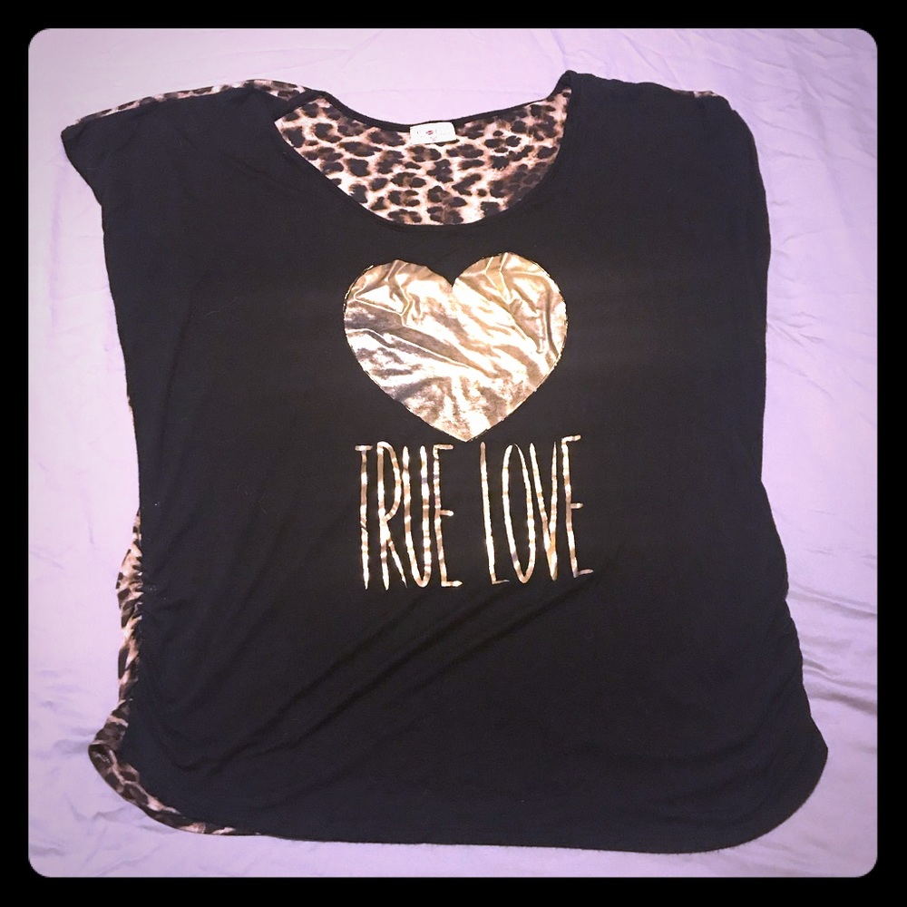 Graphic Leopard Print Tunic Top